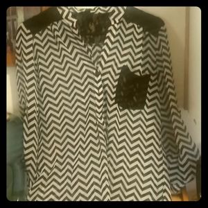 Women's size L shirt